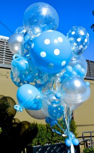 Giant.Balloon.Bouquets(blue:polka-dot)