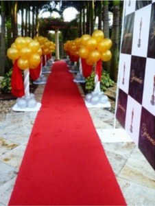 Red.Carpet.Arrival.Balloon.Decorations